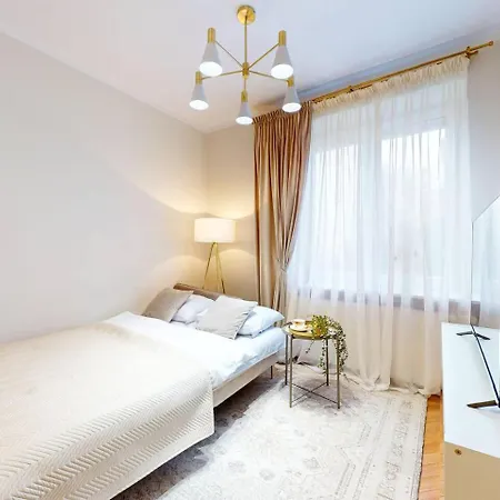 Moss Lazienki Park Apartman Varsó